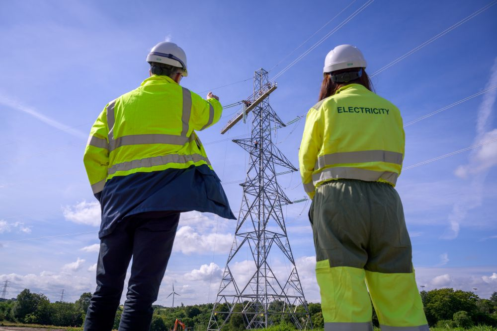 Airdrie XX route overhead line engineers